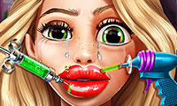 Goldie: Lip Injections